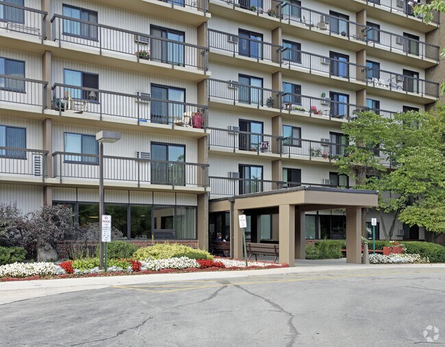 North Port Village Based 62+ Apartments in Port Huron, MI