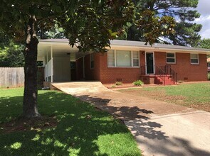 Building Photo - 4102 Maxwell Dr NW