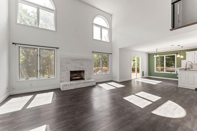 Building Photo - 47 Stonehenge Dr