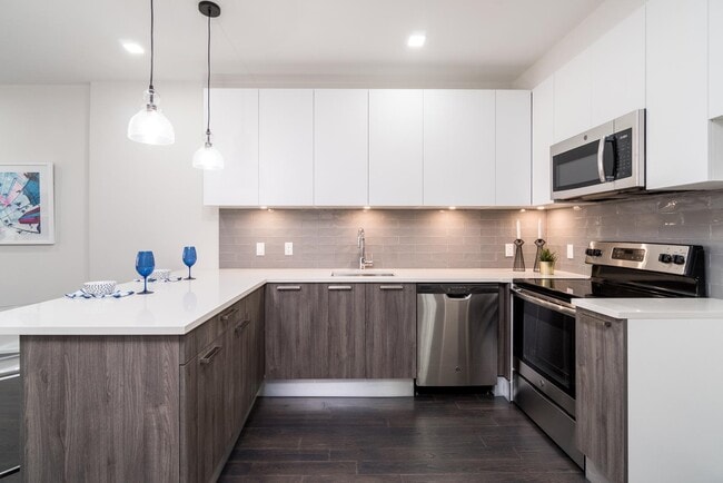 Foto del edificio - 6122 Hudson Ave