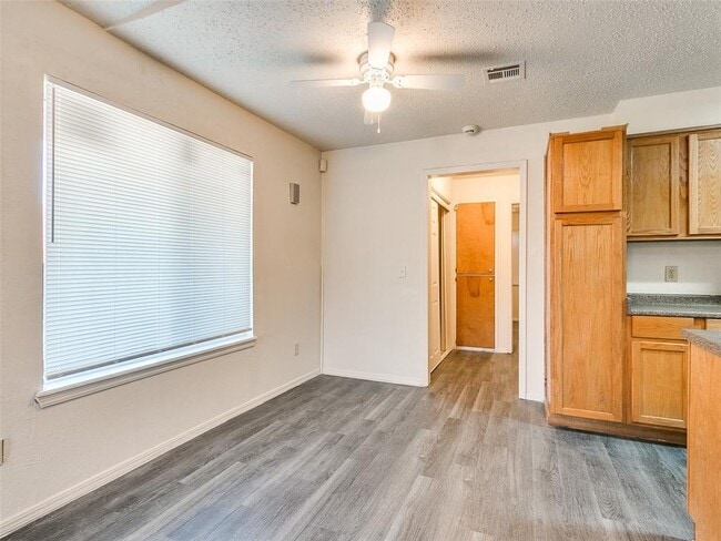 Foto del edificio - 4602 Creek Ct