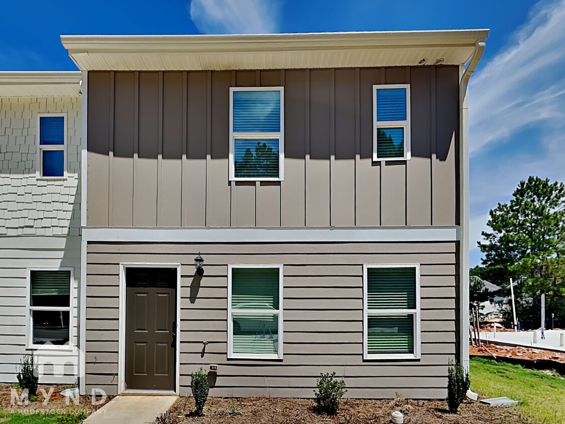 1834 Carrington Dr Townhome Rentals in Griffin GA