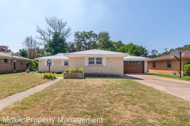 Building Photo - 3 br, 2 bath House - 1606 Bluebonnet Trl.