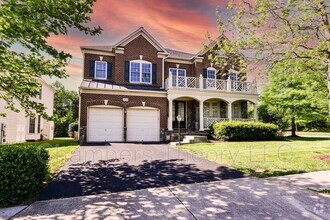 Building Photo - 25798 S Village Dr