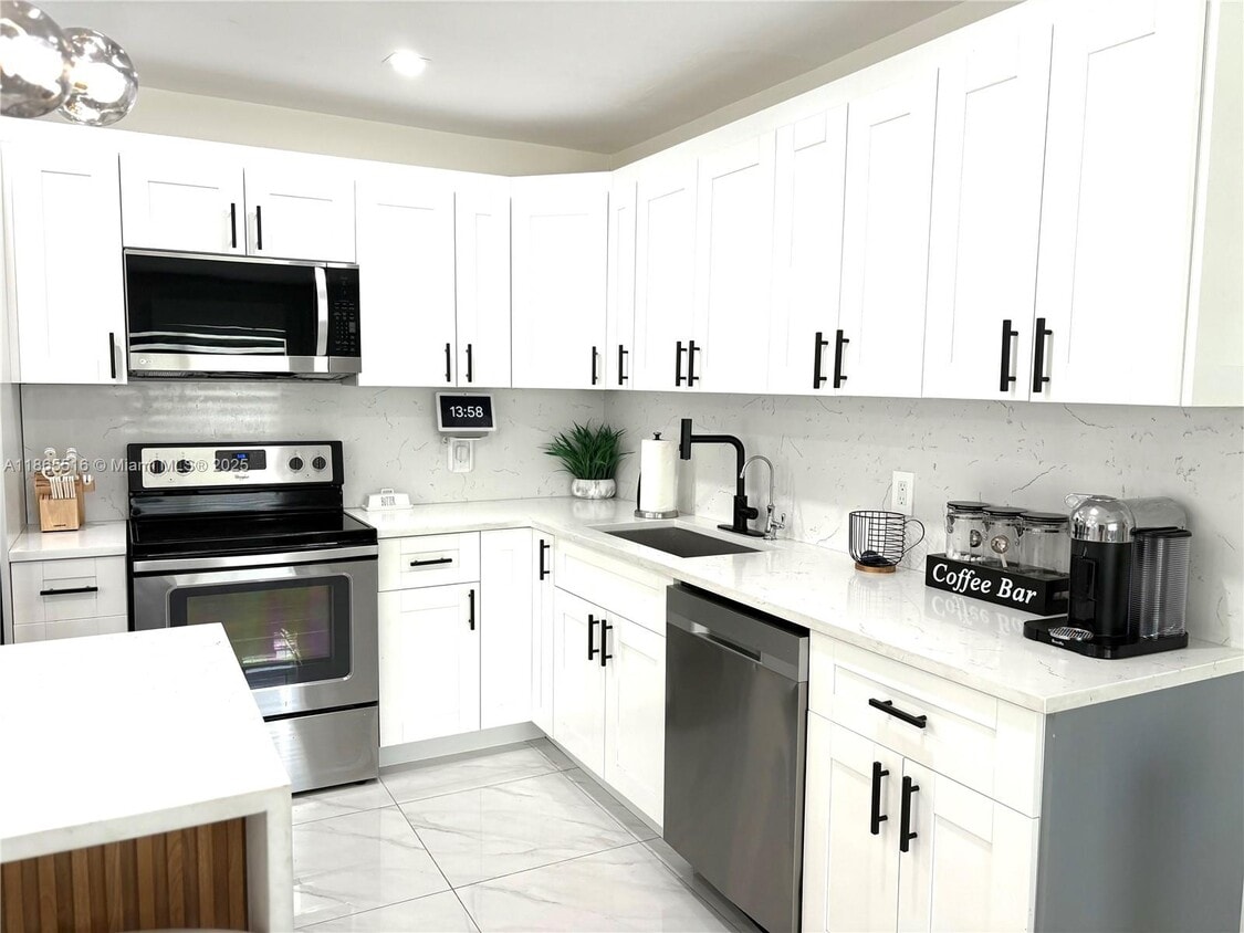 Primary Photo - 6515 SW 20th Ct
