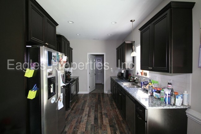Building Photo - 402 North Landing Drive Goldsboro NC 27534