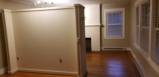Main room With movable wall - 104 E Springettsbury Ave