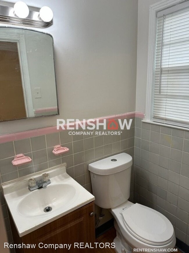 Building Photo - 3 br, 1.5 bath House - 3160 Standard Rd