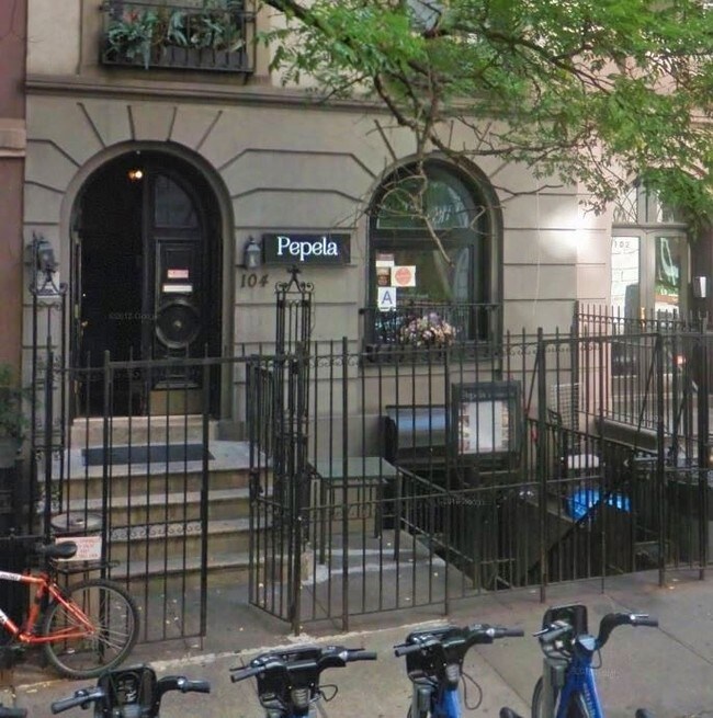 Building Photo - 104 E 30th St