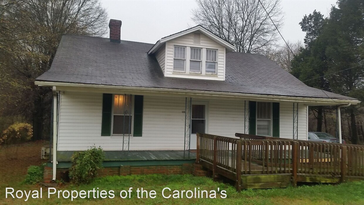 135 Old Mountain Rd, Statesville, NC 28677 House Rental in