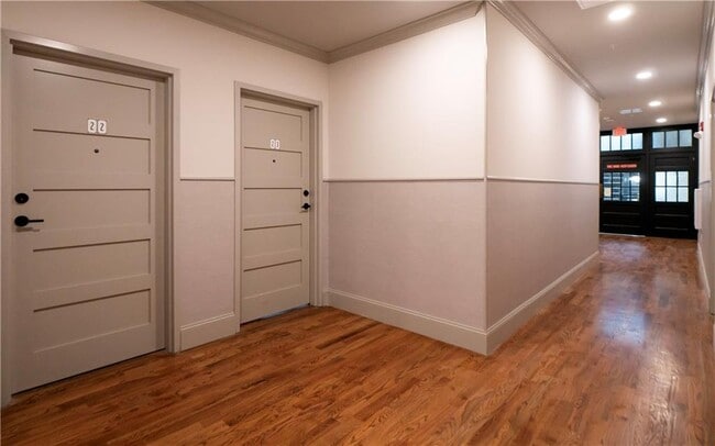 Building Photo - 15 Cranston Ave