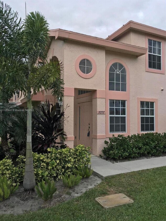 Primary Photo - 2057 SE Wild Meadow Cir