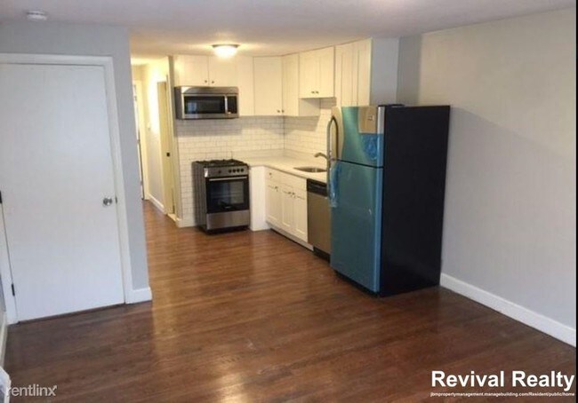 Building Photo - 1 br, 1 bath Apartment - 35 Melbourne St
