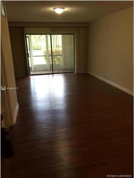 Foto principal - 3105 Oakland Shores Dr