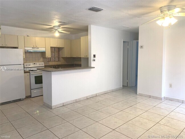 Building Photo - 4 br, 2 bath House - 3621 SW 46th Ave # 0
