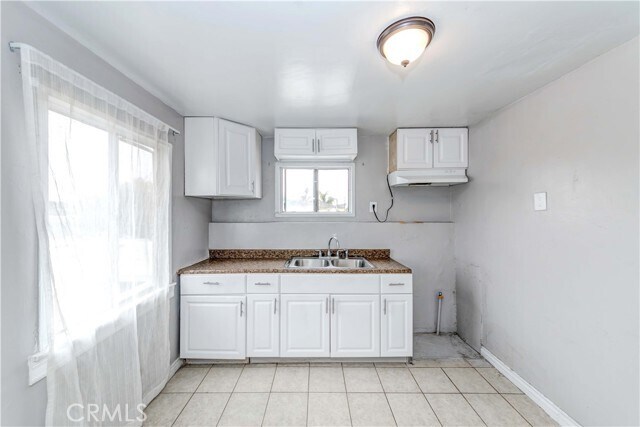 Foto del edificio - 705 E 108th St