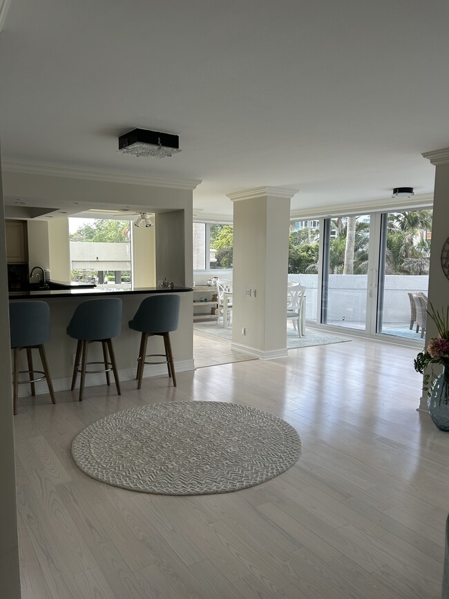 Foto del edificio - 4401 Gulf Shore Blvd N