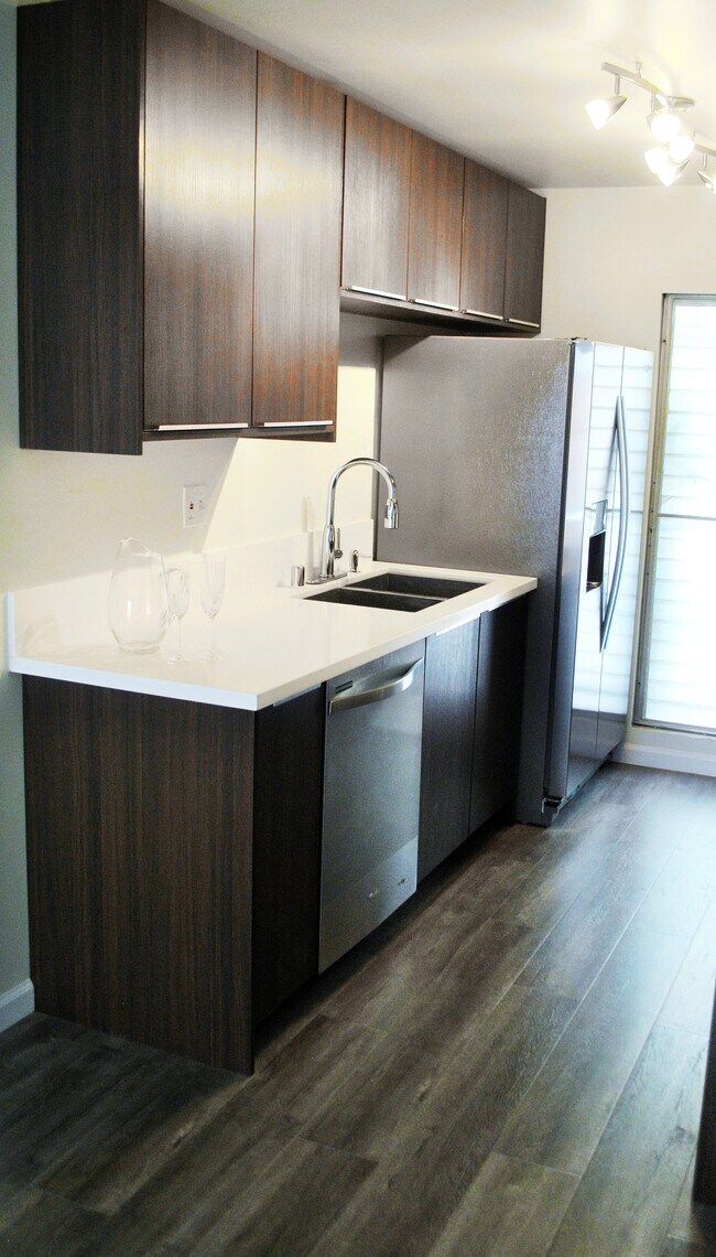 Foto del edificio - 223 N Kenwood St