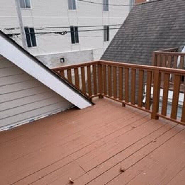 Foto del edificio - Luxury Living in Historic Brewer’s Hill 2010 N Buffum St. | 3 Bed, 2.5 Bath + Loft | $2,695/mo