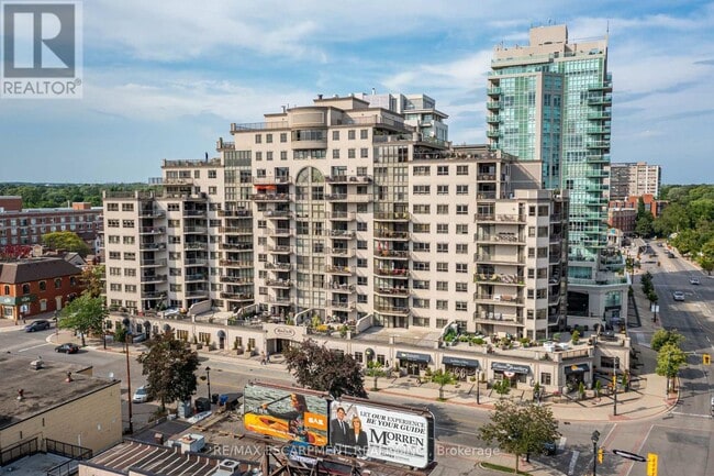 Building Photo - 399 Elizabeth St