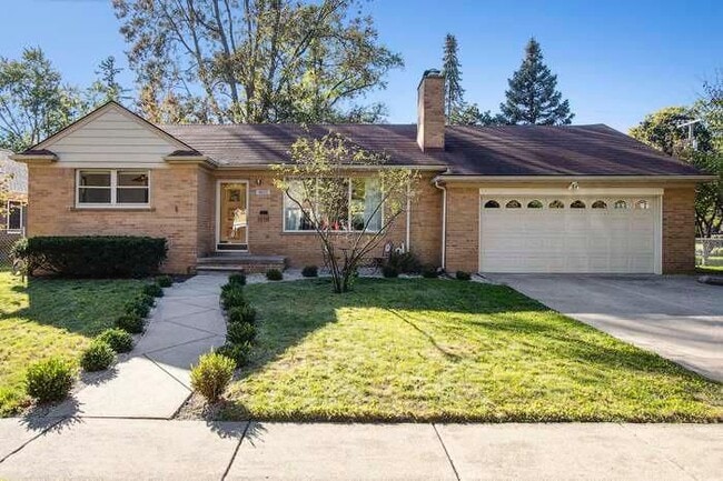 Building Photo - 9833 Blackburn St