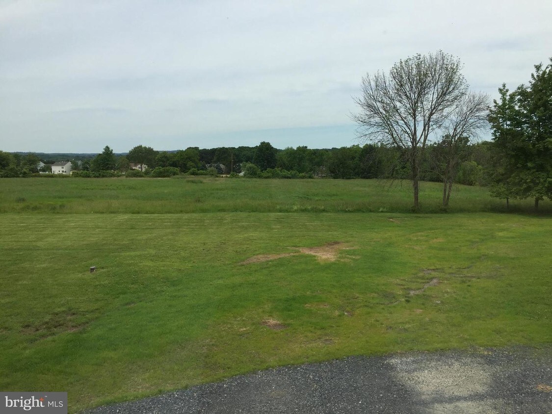 107 E Broad St, TRUMBAUERSVILLE, PA 18970 House Rental in