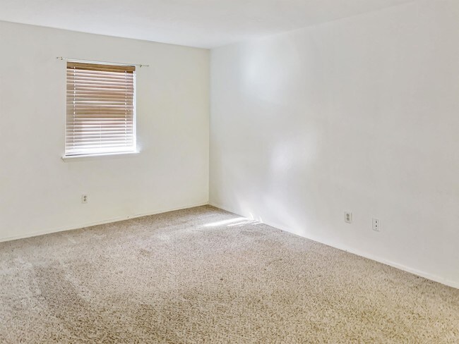 Building Photo - 4105 N Grimes St