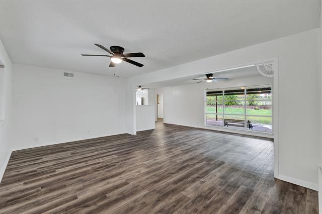 Foto del edificio - 1024 Eunice St