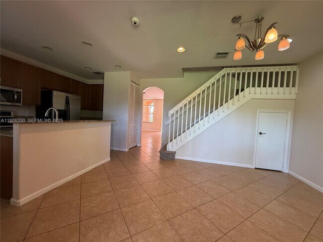 Building Photo - 7407 Briella Dr