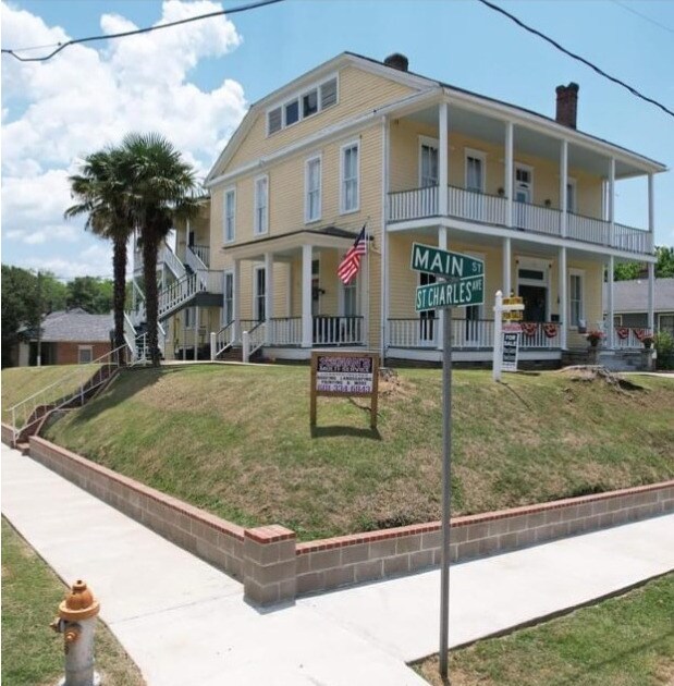 Foto principal - 1116 Main St