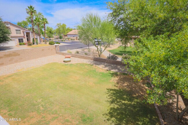 Foto del edificio - 7456 W Aurora Dr