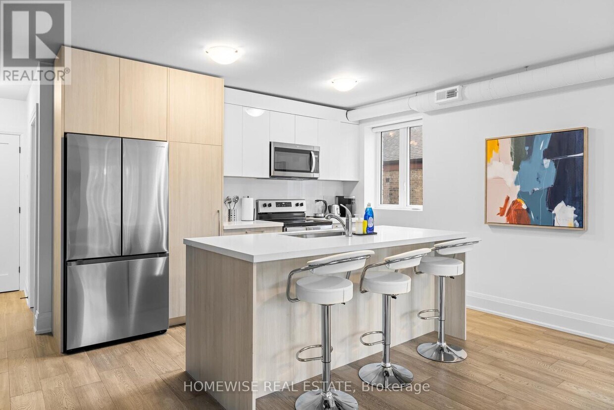 Photo principale - 1675-1675 Bathurst St