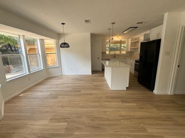 Foto del edificio - 1512 Laurel Glen Blvd