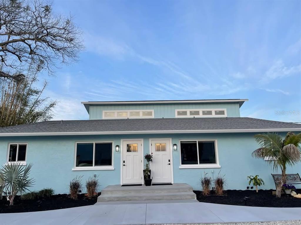 Primary Photo - 3155 Waterside Dr