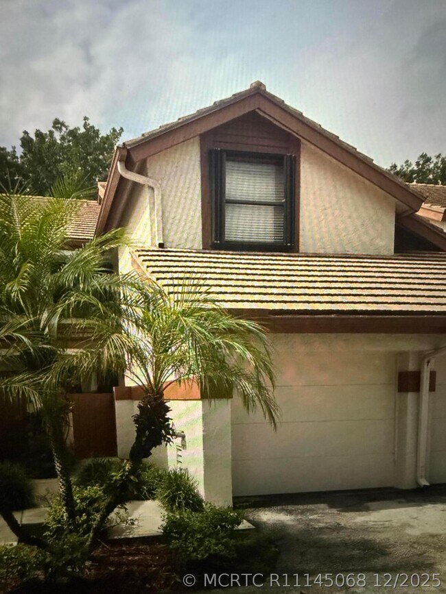 Foto del edificio - 12725 Shoreline Dr