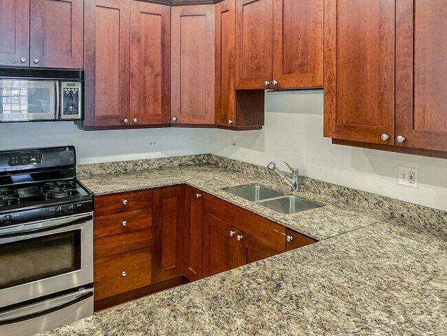 Photo - 3338 N Sheffield Ave Apartment