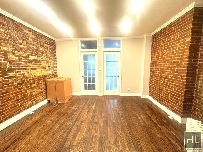 Foto del edificio - Tenth Avenue