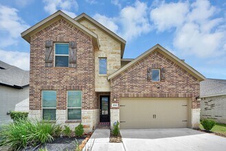 Building Photo - 4946 Sky Blf Dr