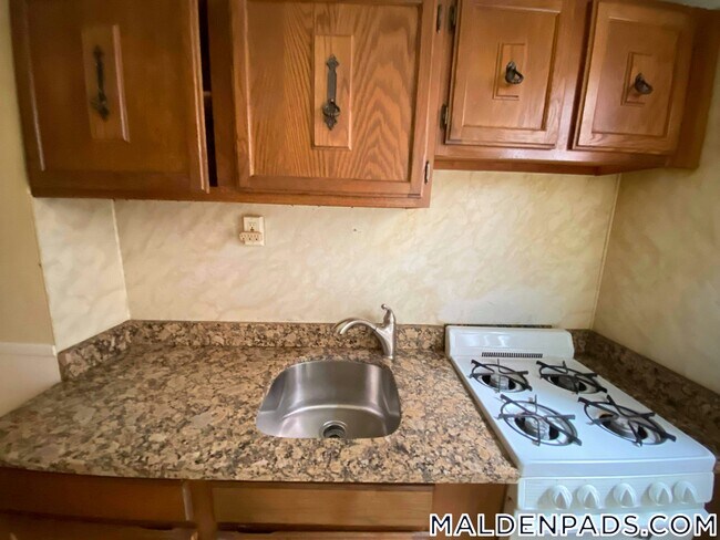 Building Photo - 17-19 Washington St.