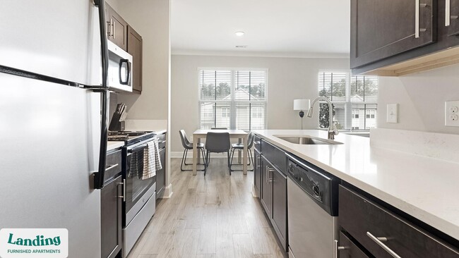 Building Photo - 195 N Creek Dr