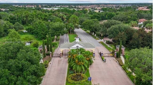 Foto del edificio - 5034 Barnet Dr