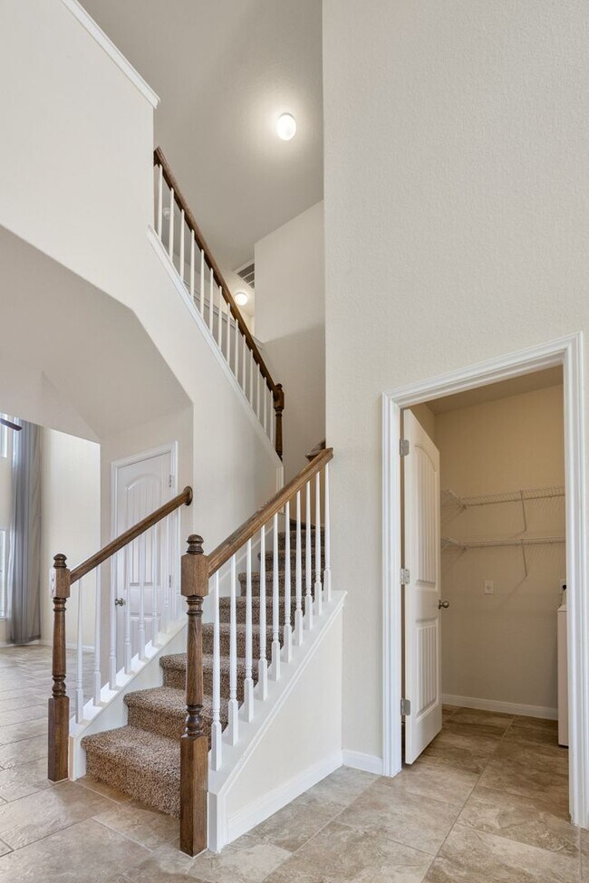 Building Photo - Spacious 4BR Home with Game Room, High Ceilings & Private Backyard in Schertz