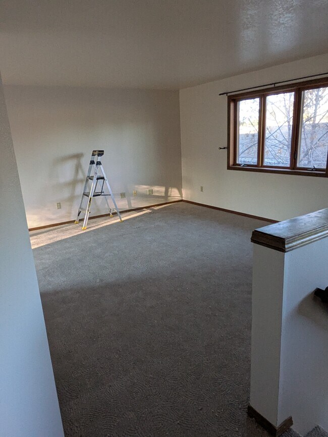 Foto del edificio - 352 Ponderosa St