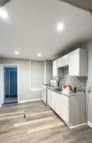 Foto del edificio - 719 N Dekalb St