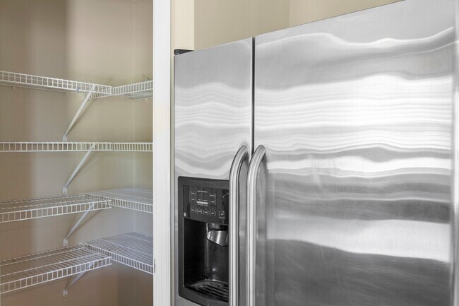 Foto del edificio - 246 Parrott Ct