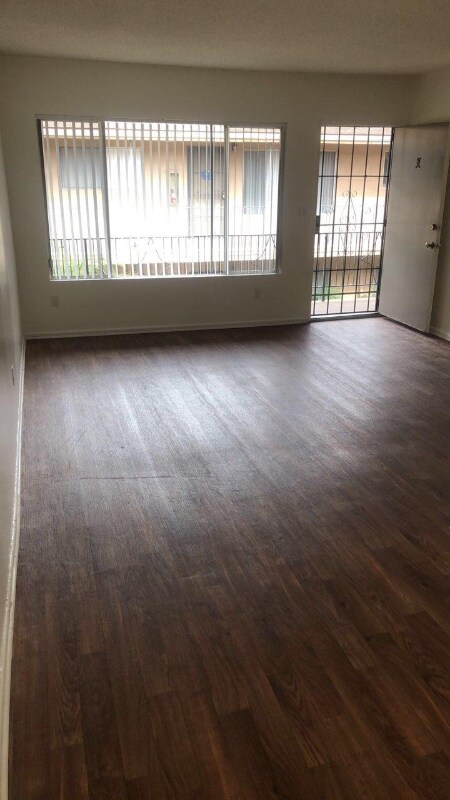 Foto del edificio - 2231 E Lenita Ln