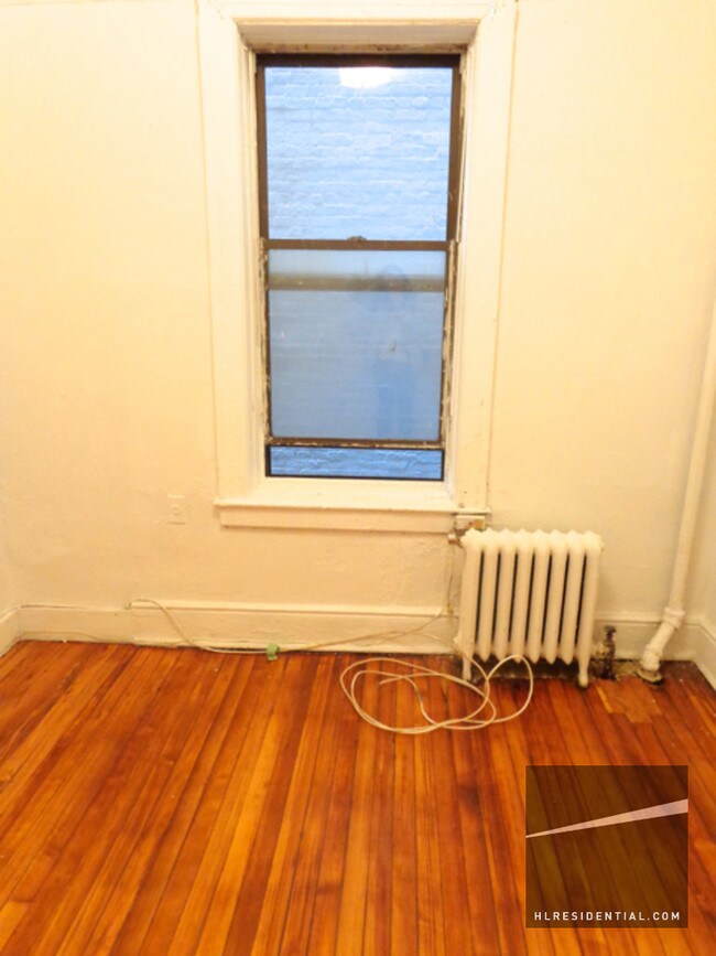 Foto del edificio - 96 Sterling Pl