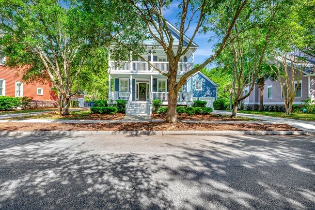 Building Photo - Daniel Island Home