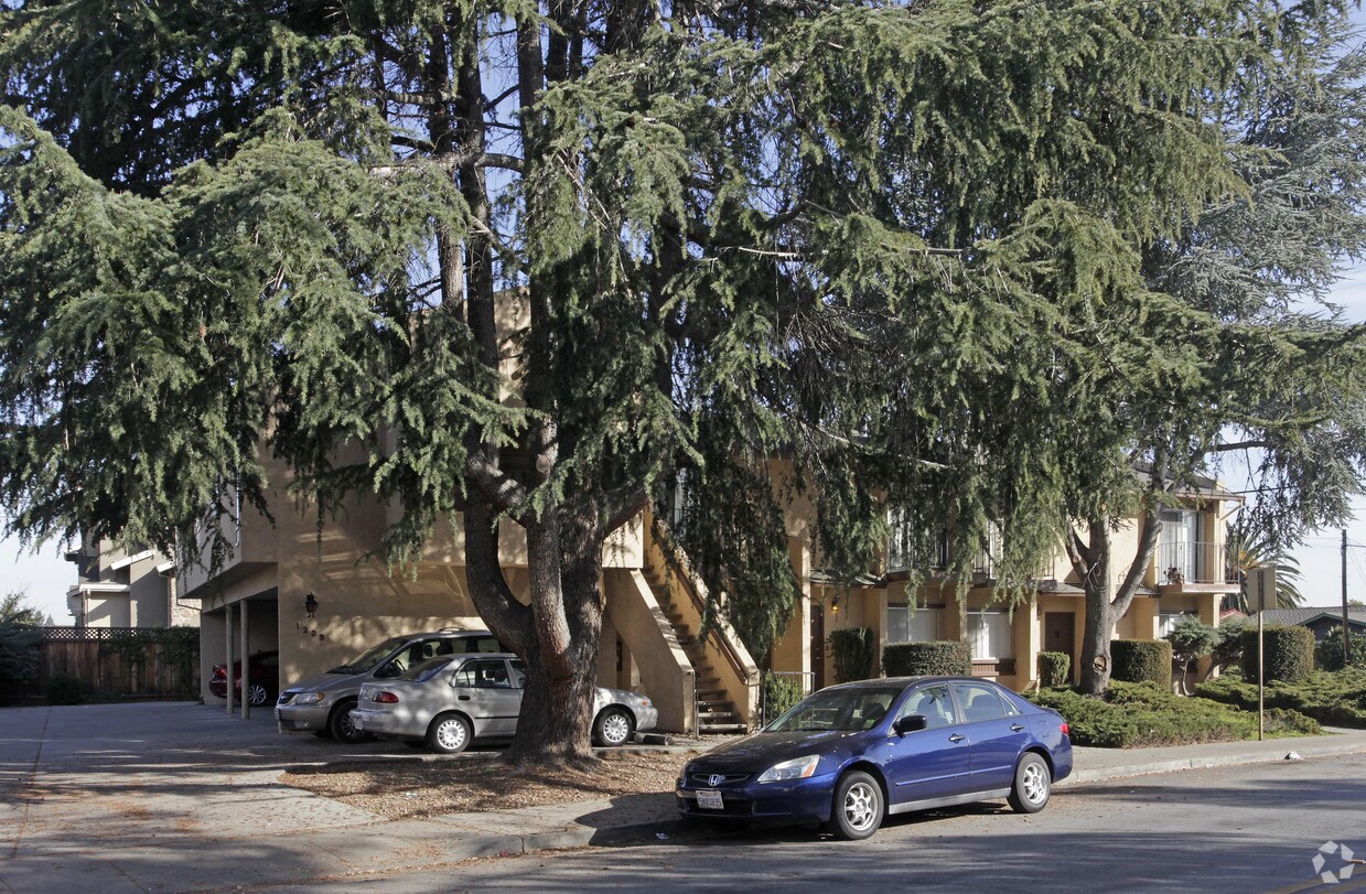 Building Photo - 1209 Washington Ave