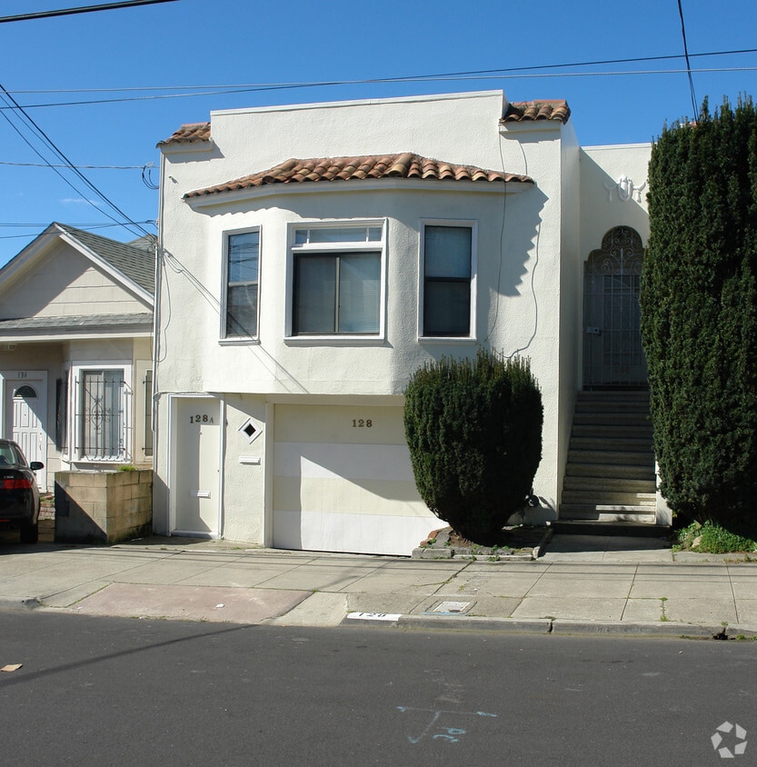 Primary Photo - 128 Santa Cruz Ave
